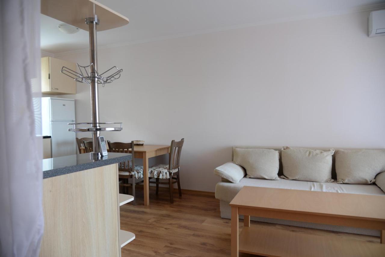 Family Lux Apartment Sveti Vlas Extérieur photo